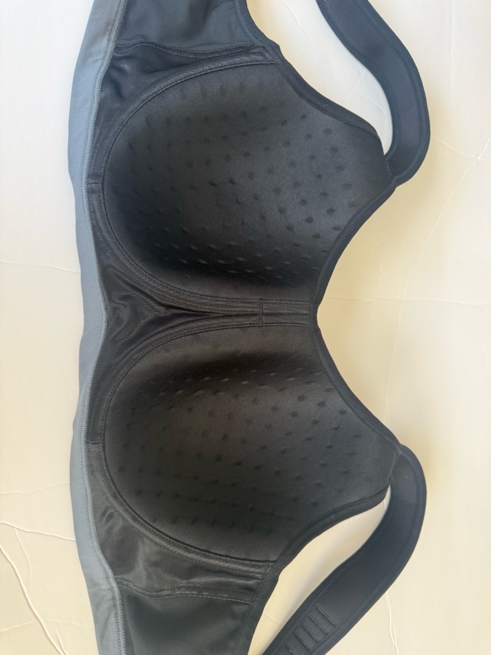LIVI Everyday Support Sports Bra - Charcoal Gray - Picture 6 of 6
